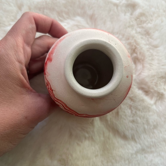 Nemadji USA Pottery Mini Vase - Picture 4 of 5